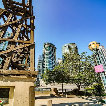 Chol Furnished Suites Heart Of Downtown Toronto, 2 Beds, Free Parking, Cn Tower View Exterior foto